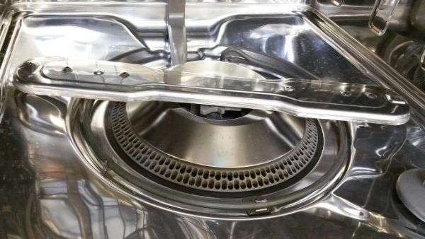 Dishwasher Hard Food Disposer vs. Filtration