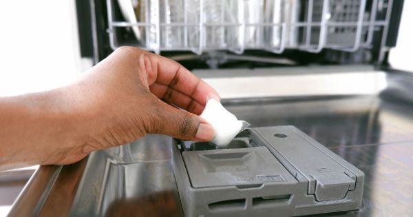 Dishwasher Pods vs. Powder