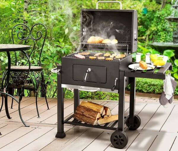 Gas Grill vs Charcoal Grill