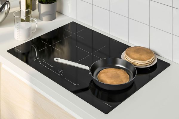 How to Tell The Difference Between Induction and Electric Cooktops
